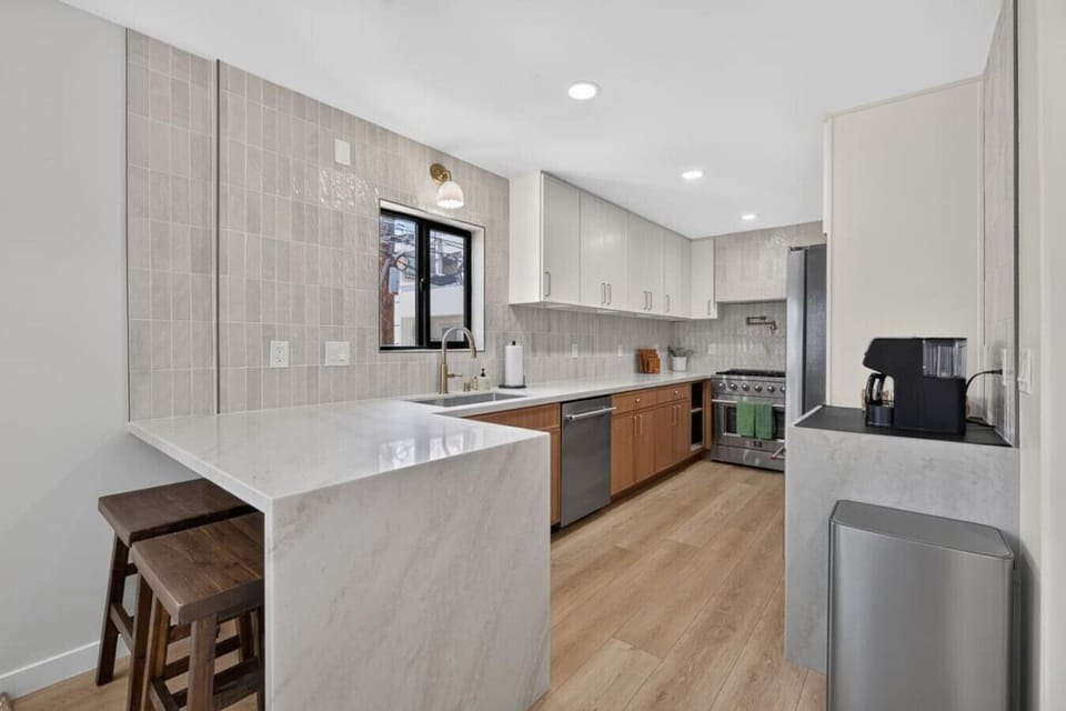 Fully-stocked kitchen