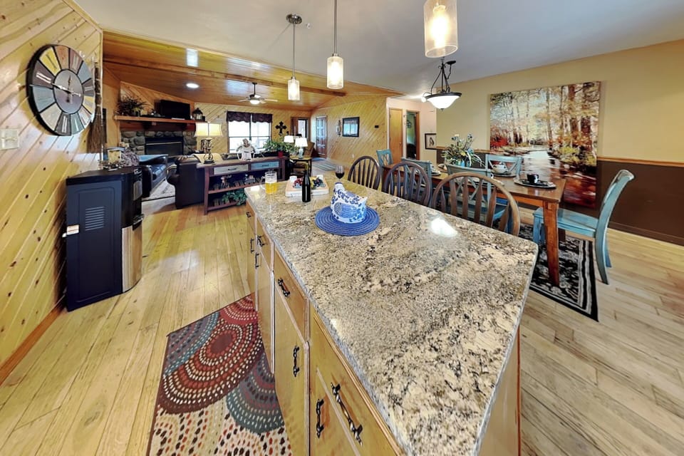 House (3 Bedrooms) | Property amenity