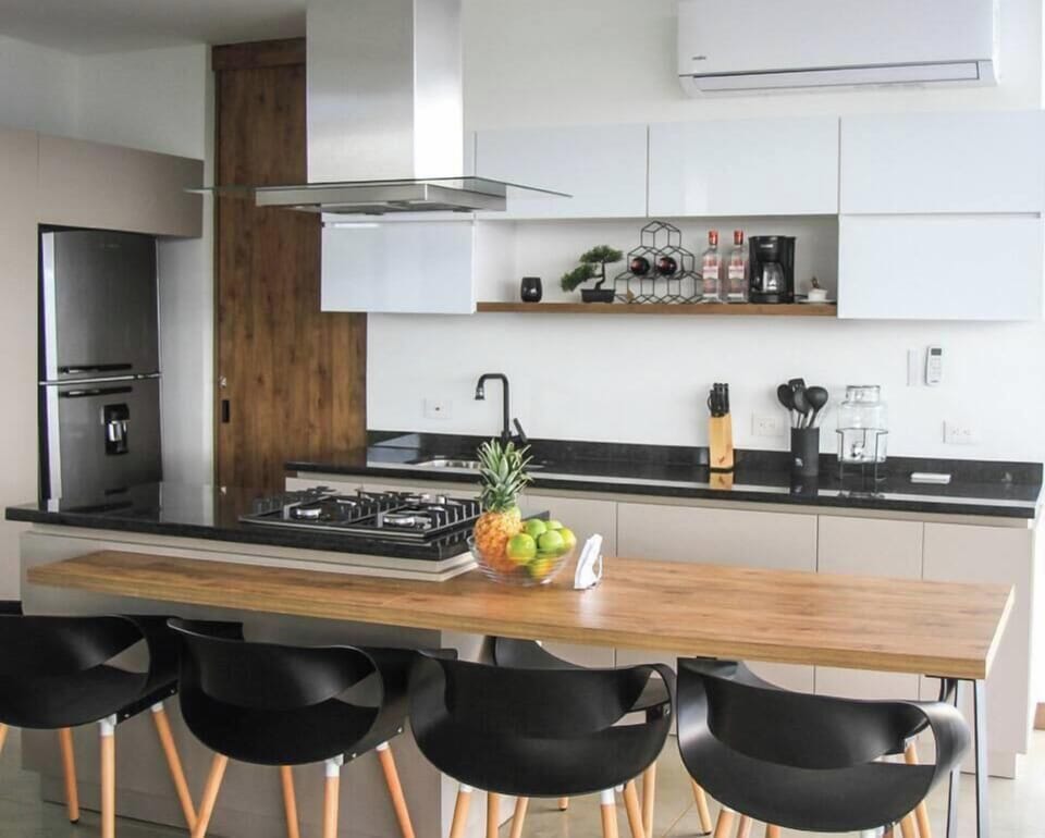 Loft Merak es una aventura que te permite salir de la rutina sin perder el confort. Desde la casa se puede ver el panorama, comer en el exterior, divisar la noche y pedir deseos a las estrellas.   