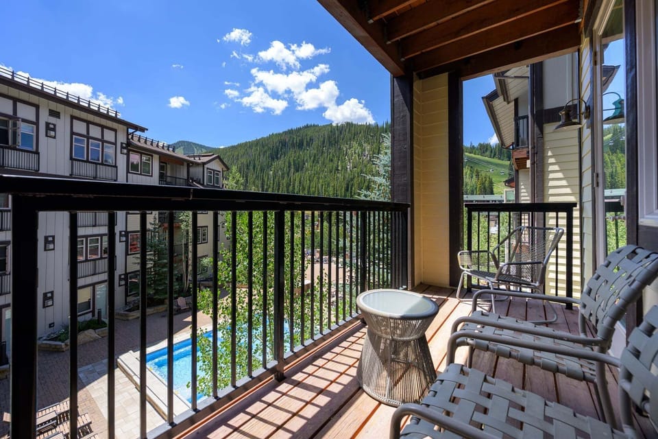 Private Deck with Amazing Resort Views