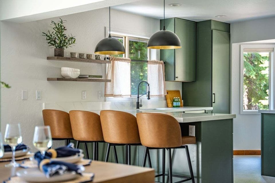 Kitchen are w/ stainless steel appliances