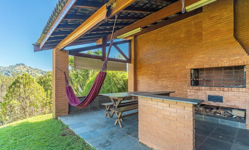 Basic Villa | Outdoor dining