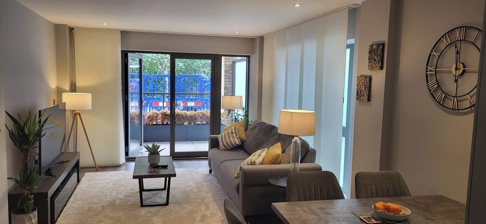Bright spacious lounge