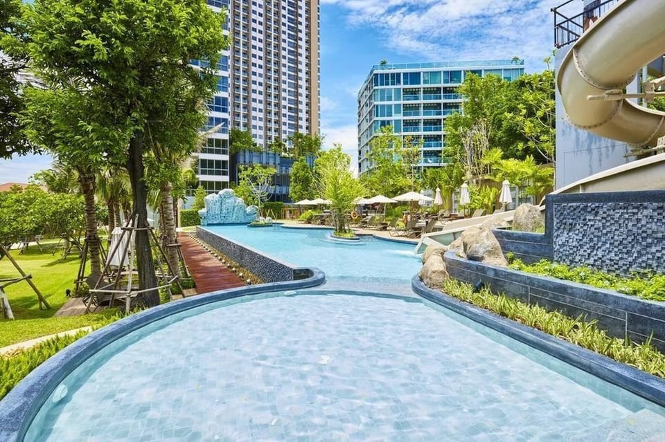 Apartment, 2 Bedrooms, Accessible, Smoking | Pool | Outdoor pool
