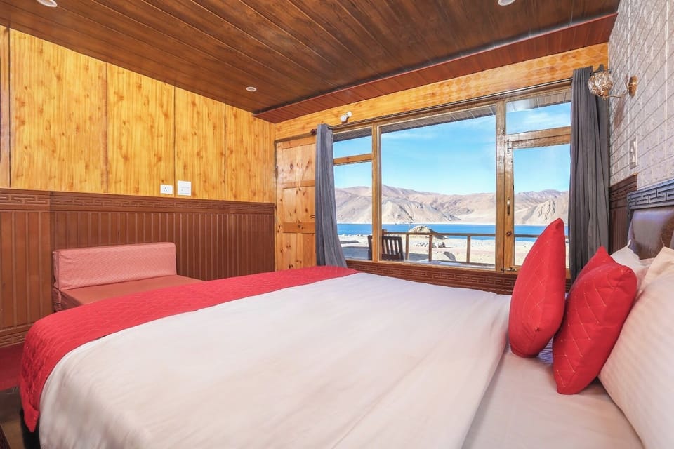 Luxury Room, Lake View | WiFi (free)