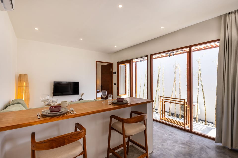 Suite | Interior