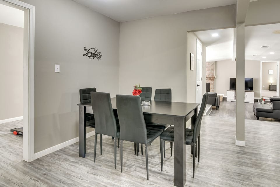 Dining Area | 1st Floor