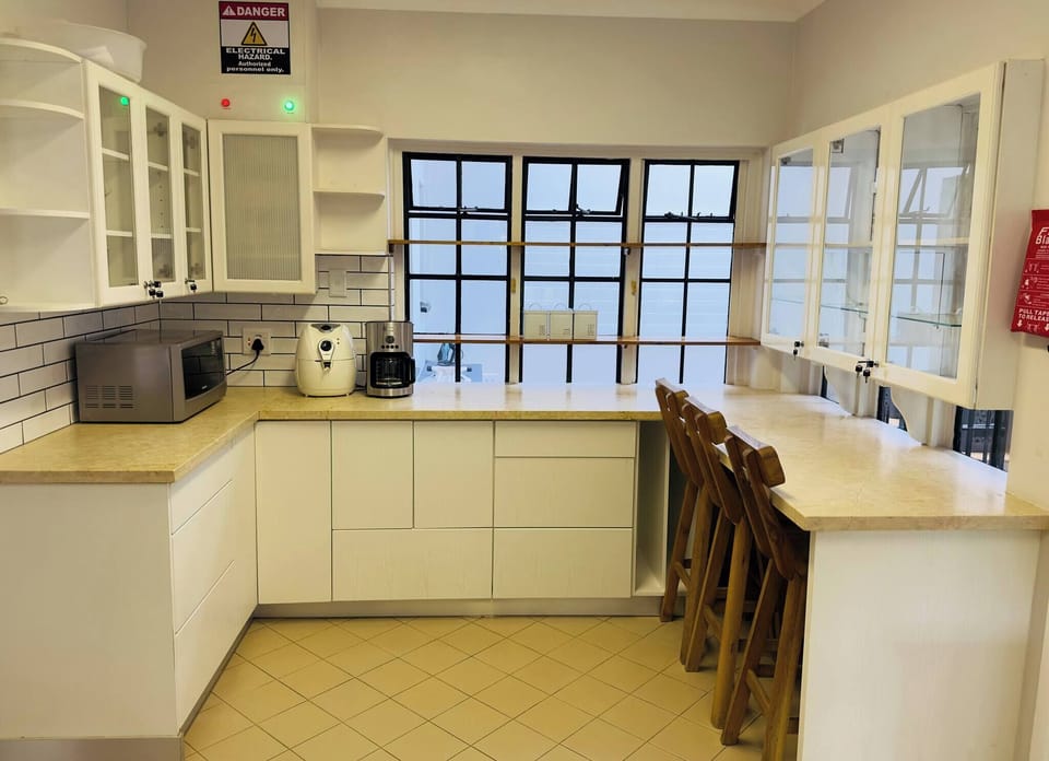 Room, 1 Bedroom, Patio | Private kitchen