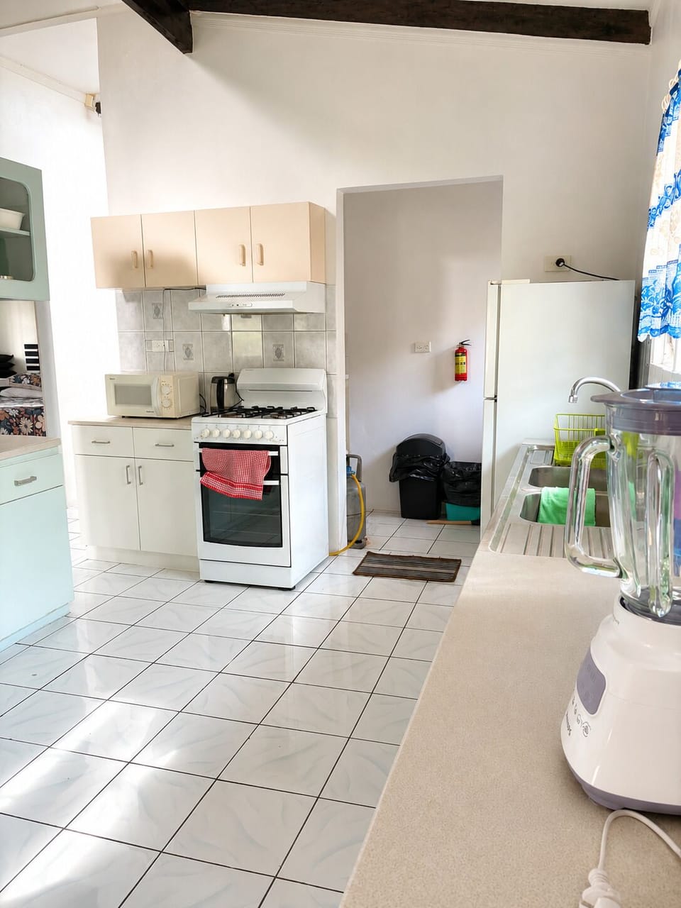 Economy Quadruple Room, Smoking, Courtyard View | Private kitchen