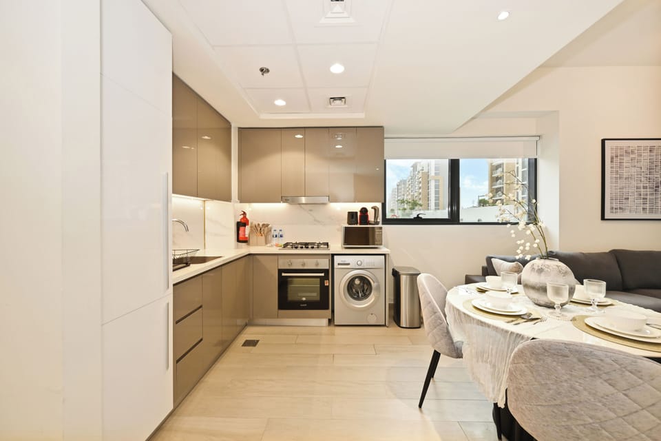 Classic Apartment, Balcony, City View | Private kitchen