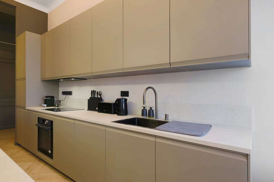 Luxury 3-Bedroom Louis Marie Apartment – Cannes Center Apartment in Cannes
