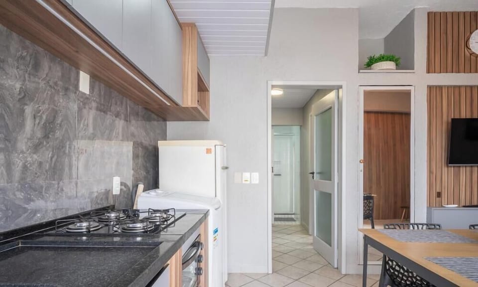 Basic Apartment | Private kitchen