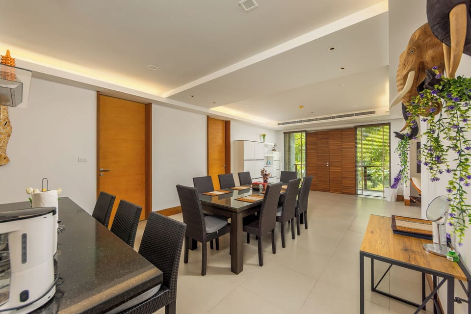 Comfort Apartment, Resort View | In-room safe, iron/ironing board, WiFi (free)