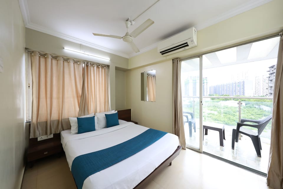 Premium Double Room, City View | WiFi (free)