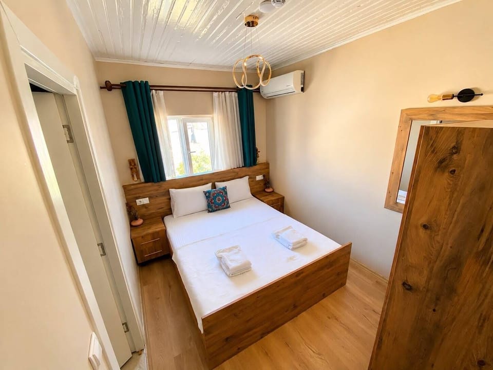 Economy Double Room | Desk, laptop workspace, WiFi (free)