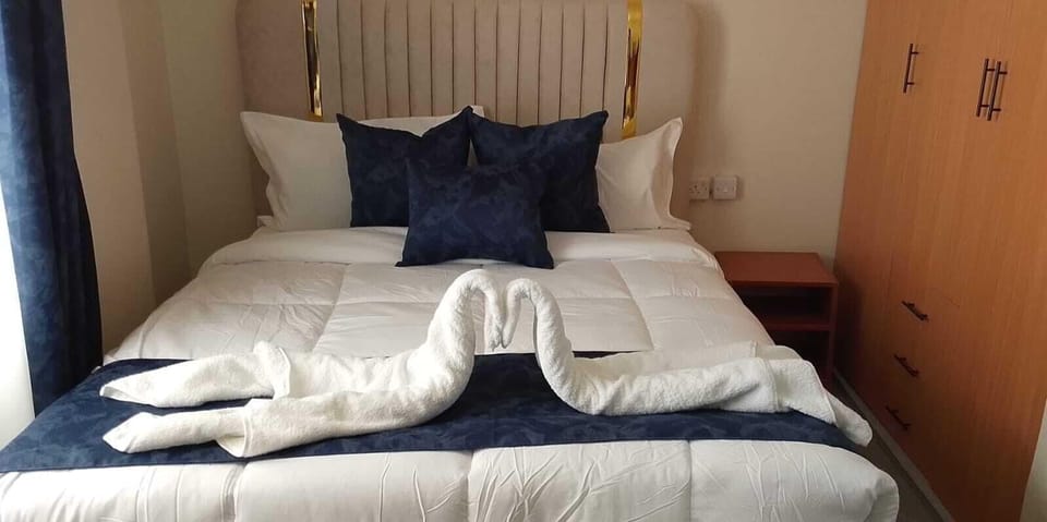 Economy Double Room | Desk, laptop workspace, blackout drapes, WiFi (free)