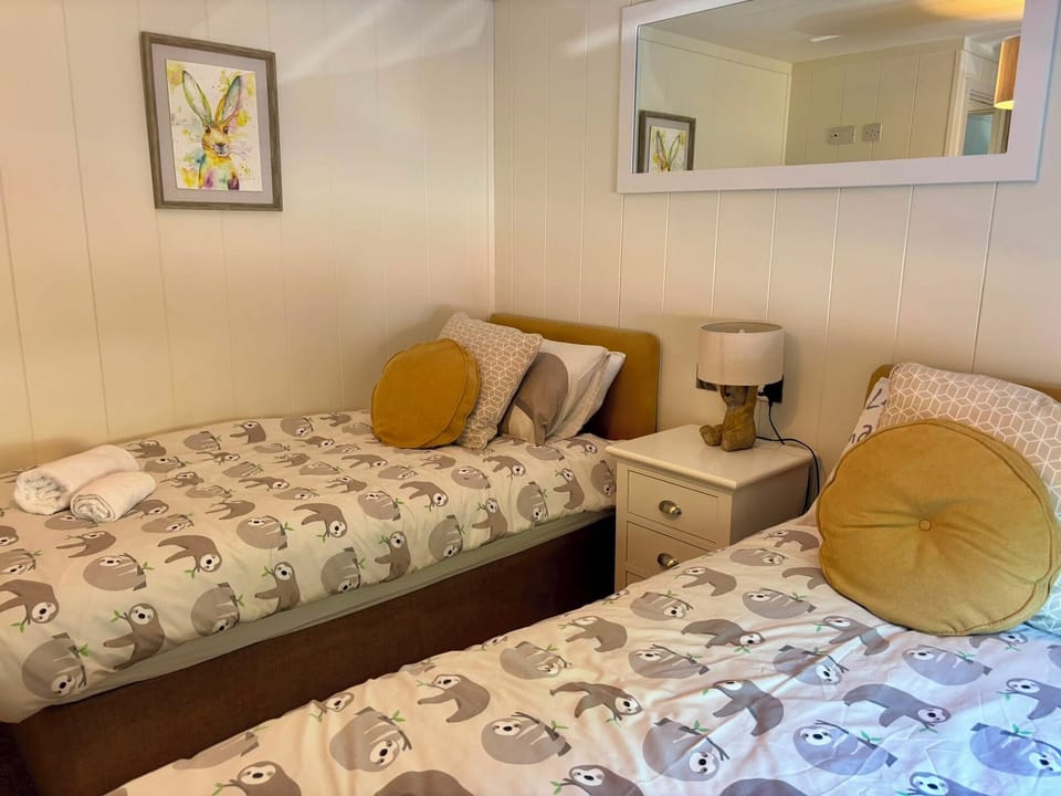 3 bedrooms, WiFi (free), individually decorated, individually furnished