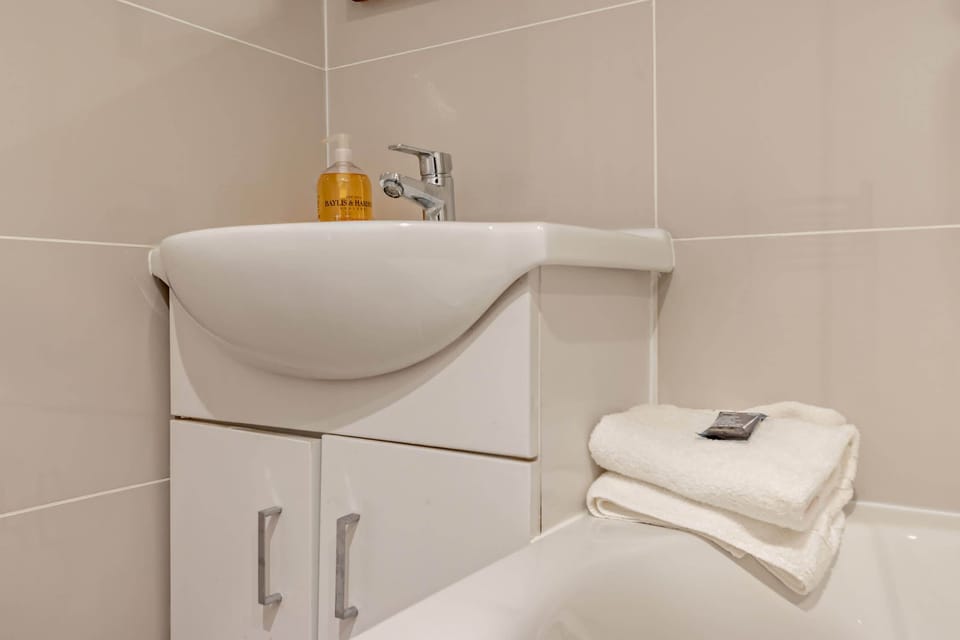 37 Regency Square, Brighton -Host & Stay