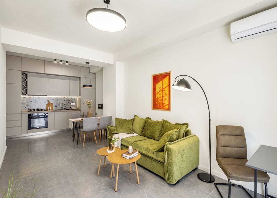 Apartment, City View | Living area
