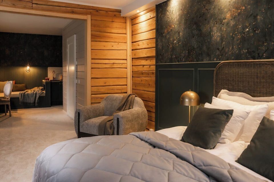 Studio Suite | In-room safe, desk, blackout drapes, WiFi (free)