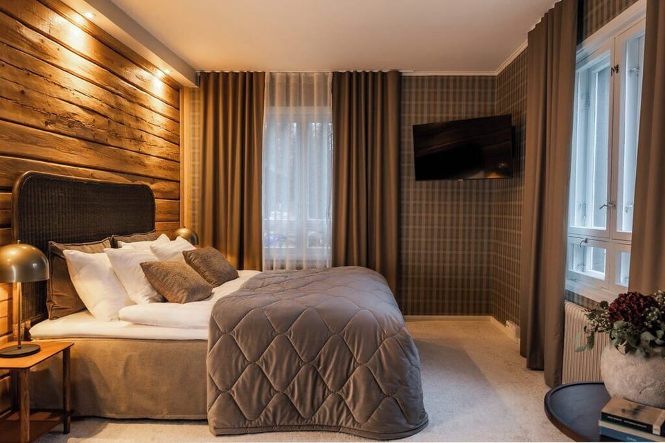 Studio Suite | In-room safe, desk, blackout drapes, WiFi (free)