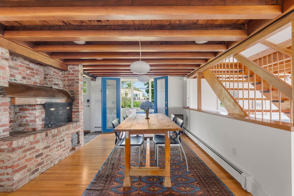 The dining area is next to the kitchen.