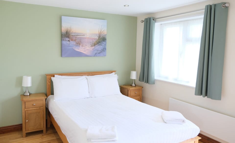 Premier Double Room, Ensuite, Garden View (Field View Double)