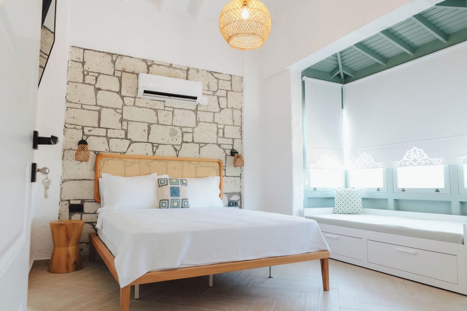 Deluxe Double Room, Garden View | Minibar, WiFi (free)