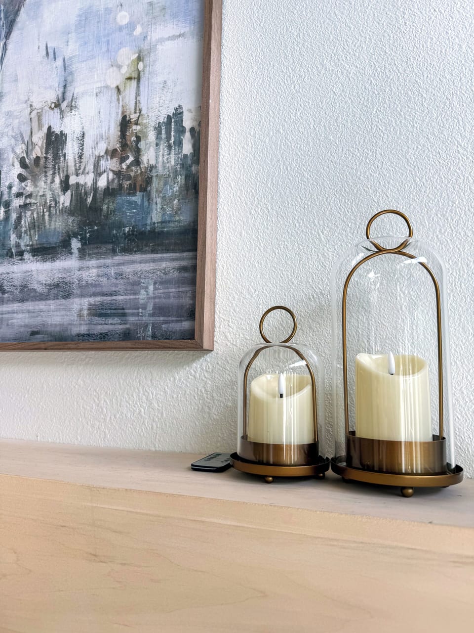 Modern decor with elegant touches throughout
