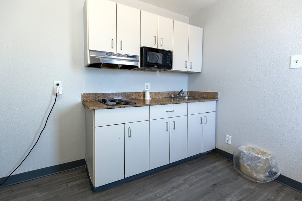 Deluxe Single Room | Private kitchen