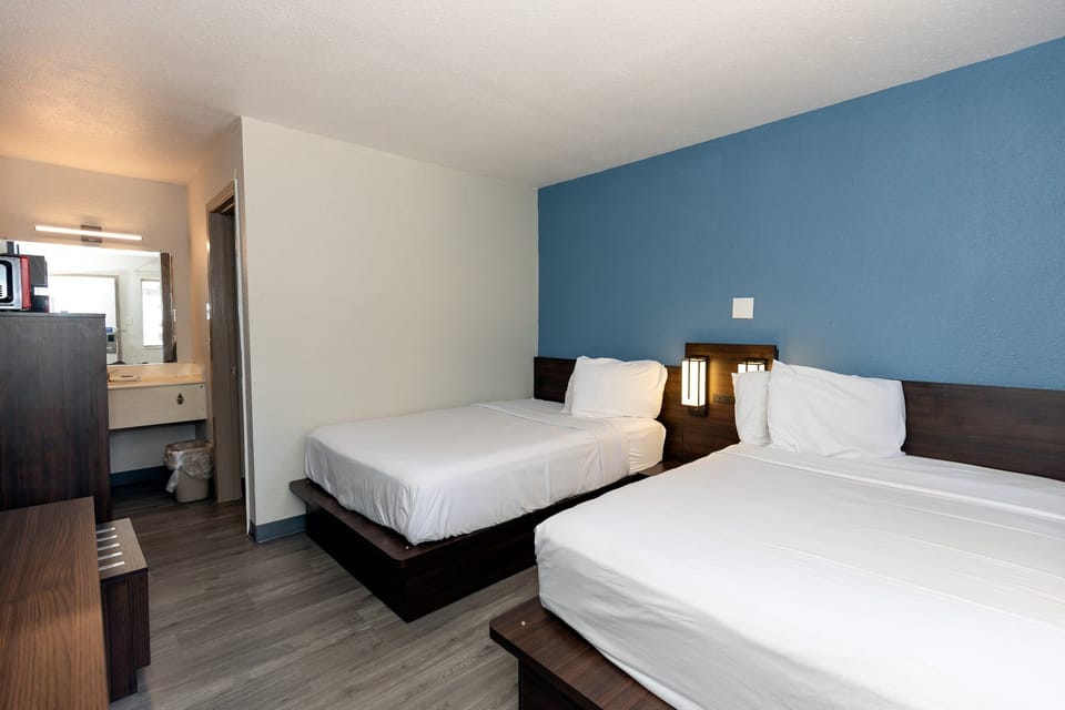 Deluxe Double Room | Desk, laptop workspace, WiFi (free)
