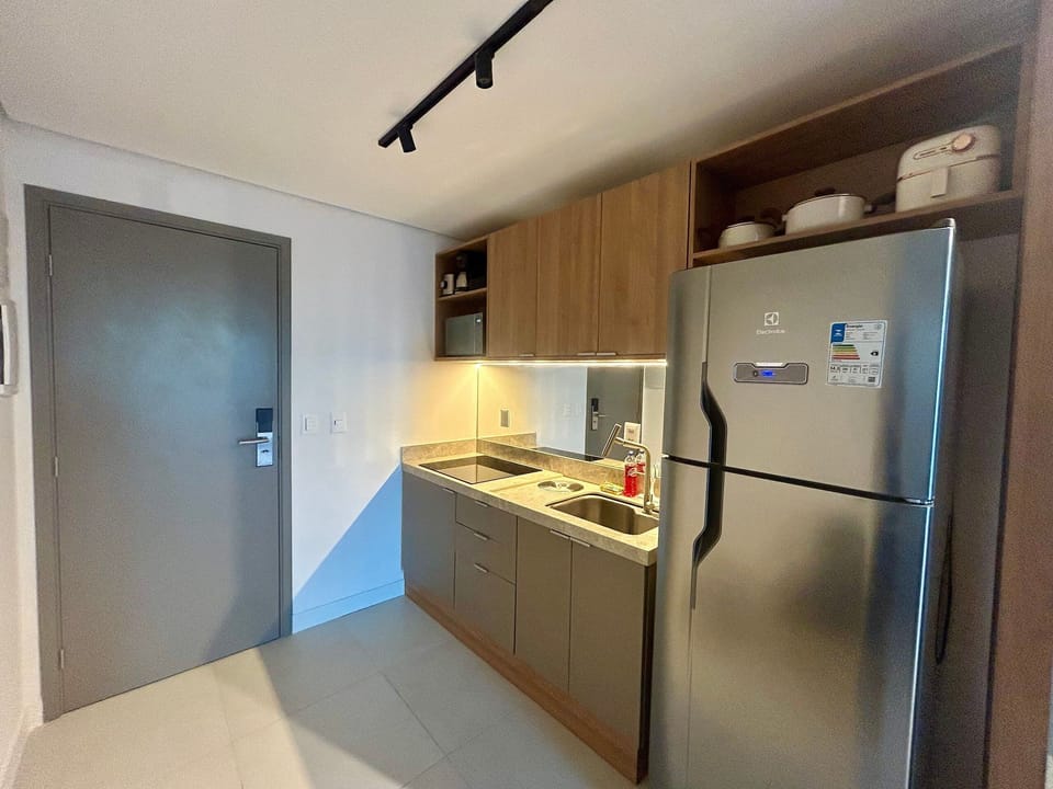 Deluxe Studio | Private kitchen | Espresso maker, full-size fridge, microwave, toaster