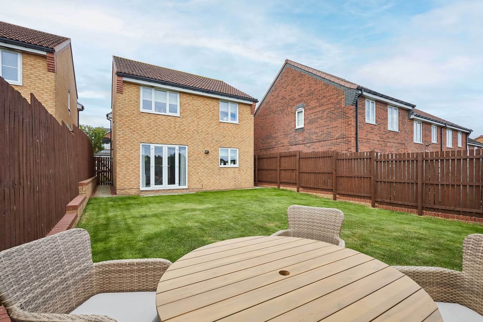 Stratton Close, Saltburn-by-the-Sea - Host & Stay