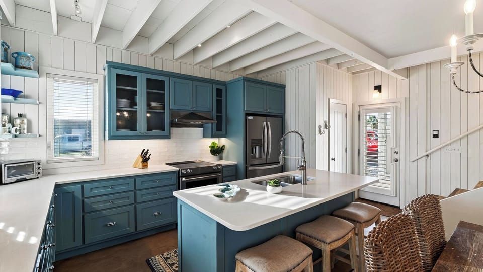 House (5 Bedrooms) | Interior