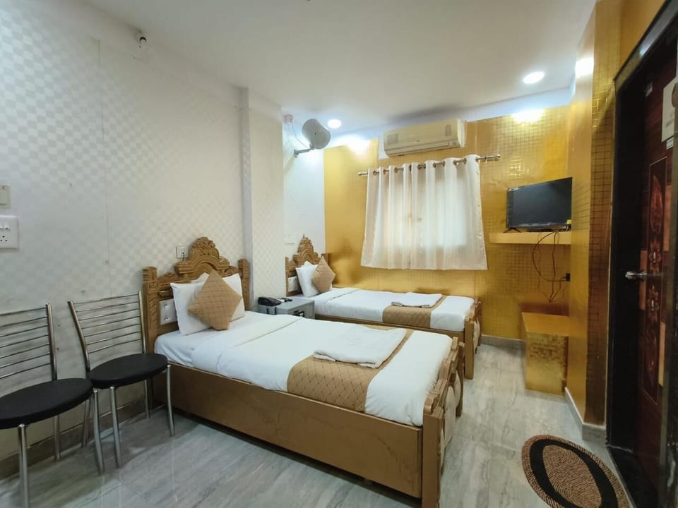 Classic Double Room, Garden View | Desk, WiFi (free)