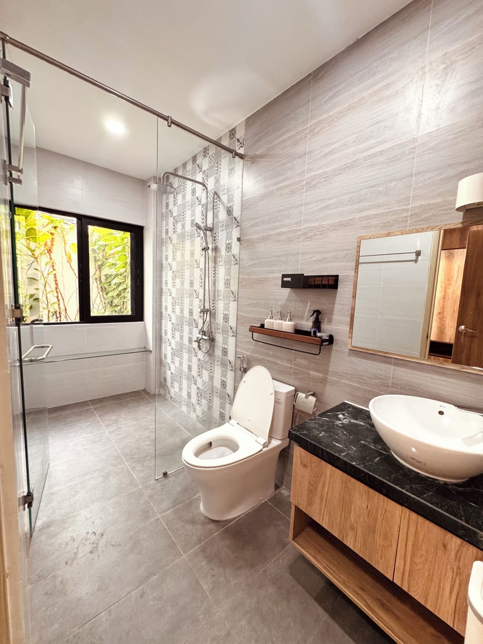 Superior Studio | Bathroom | Separate tub and shower, hair dryer, towels, soap
