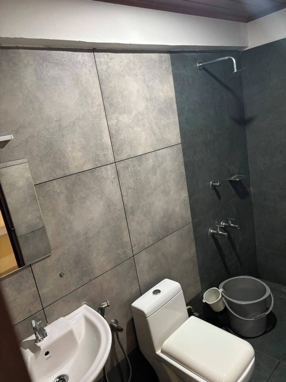 Deluxe Room | Bathroom
