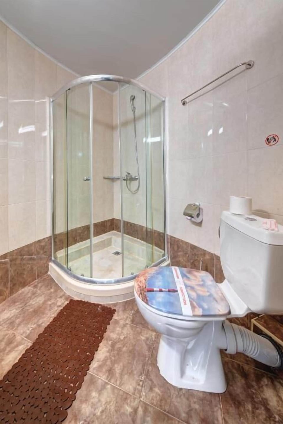 Comfort Apartment, Balcony, Garden View | Bathroom | Shower, hair dryer, towels, soap