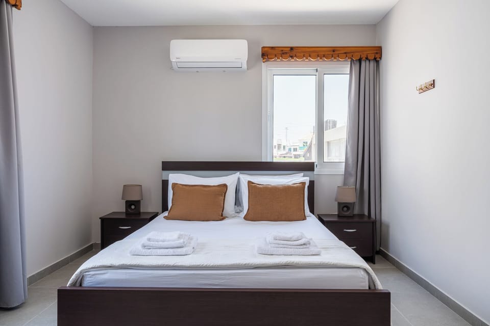 Apartment, Balcony | Iron/ironing board, WiFi (free)