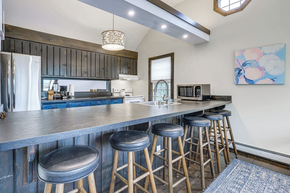 Kitchen | Upper Level