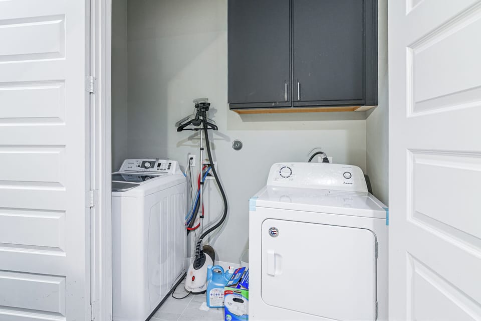 Washer & Dryer