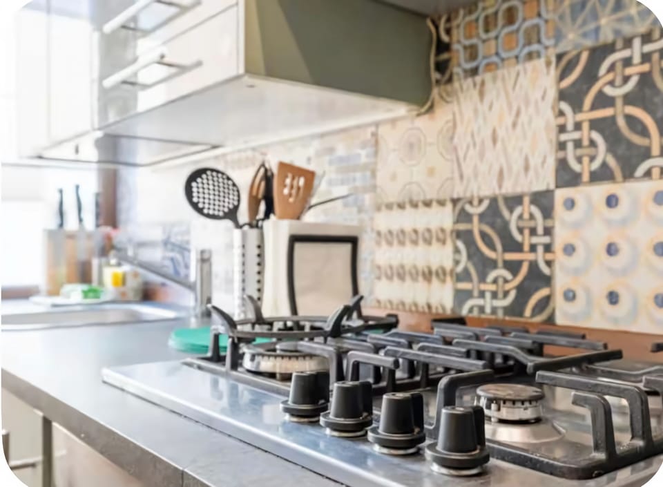 Superior Apartment, Non Smoking, Courtyard View | Private kitchen