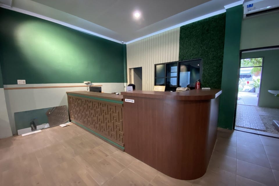 Entrance / Reception