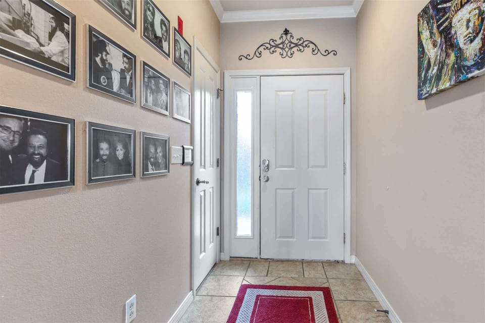 Welcome to The Laughing Pointe!​