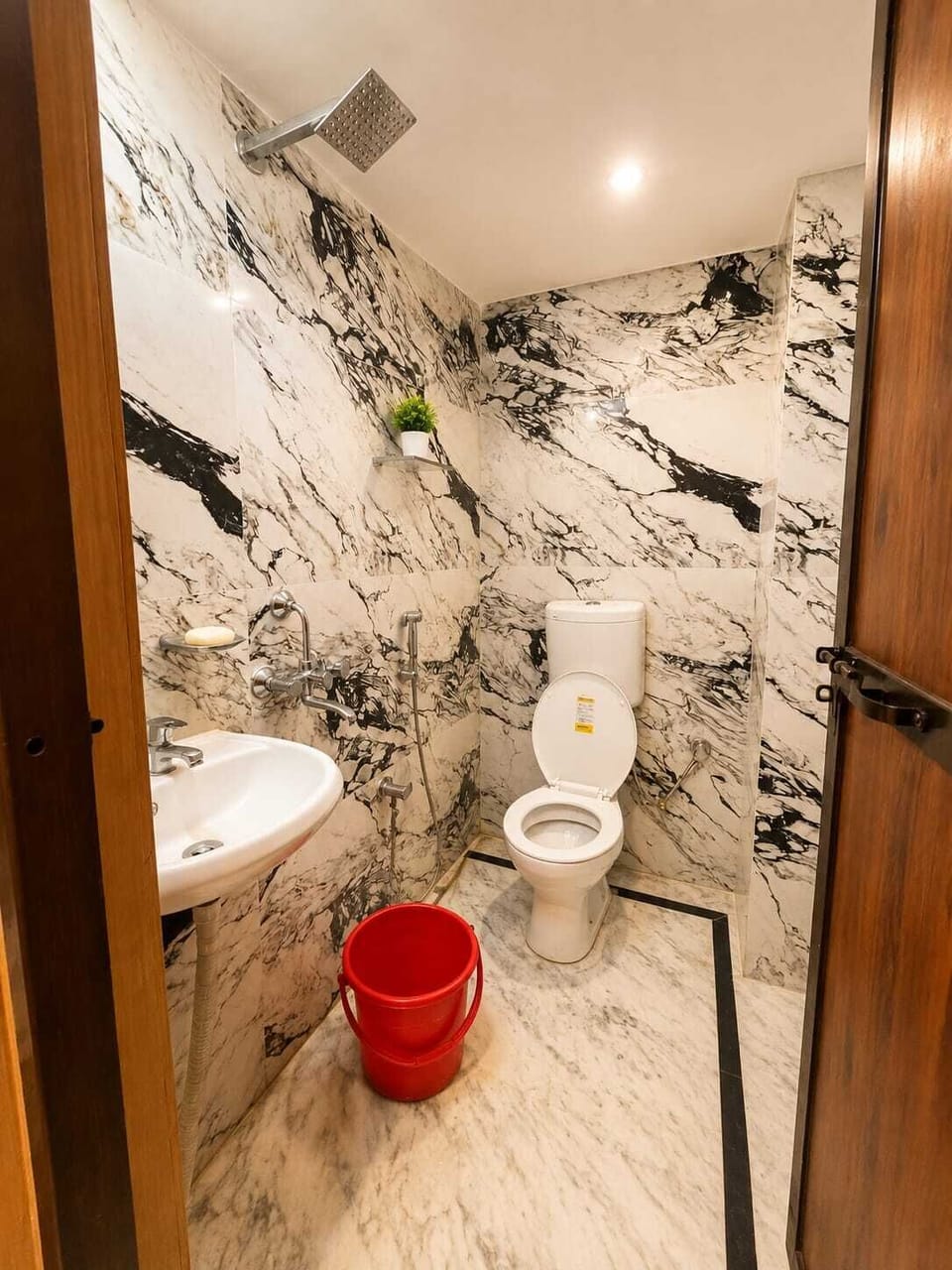 Deluxe Double Room | Bathroom