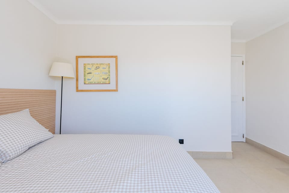 Jardins do Golfe Top Floor Retreat Apartment in Quarteira
