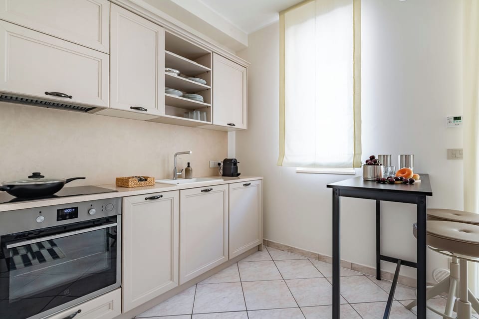 Family Apartment, 1 Bedroom, Balcony (Welcome Suite) | Private kitchen
