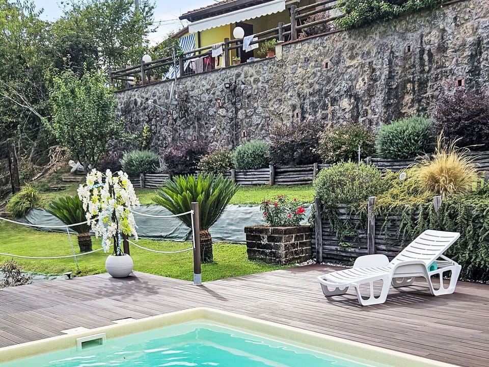 Swimming Pool, Garden, Outdoor Furniture, Resort, Landscaping, Backyard, Flowerpot, Flagstone, Shade