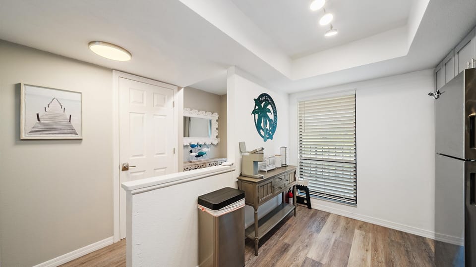 Condo, 2 Bedrooms | Interior