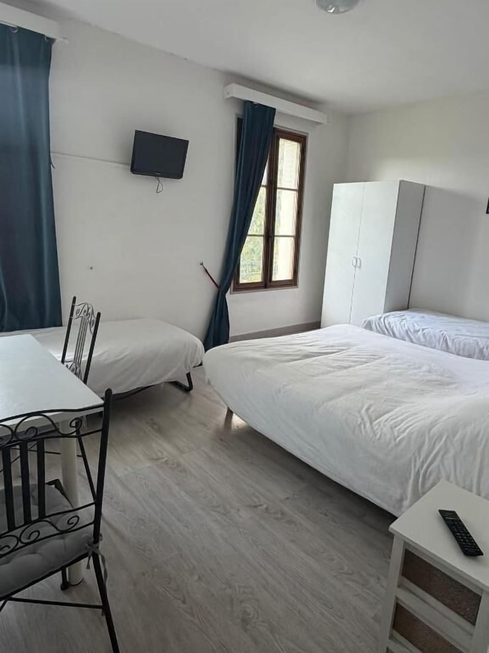 Family Room | WiFi (free)